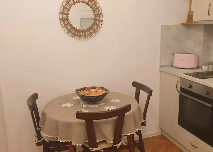 Boho Chic Free Parking *